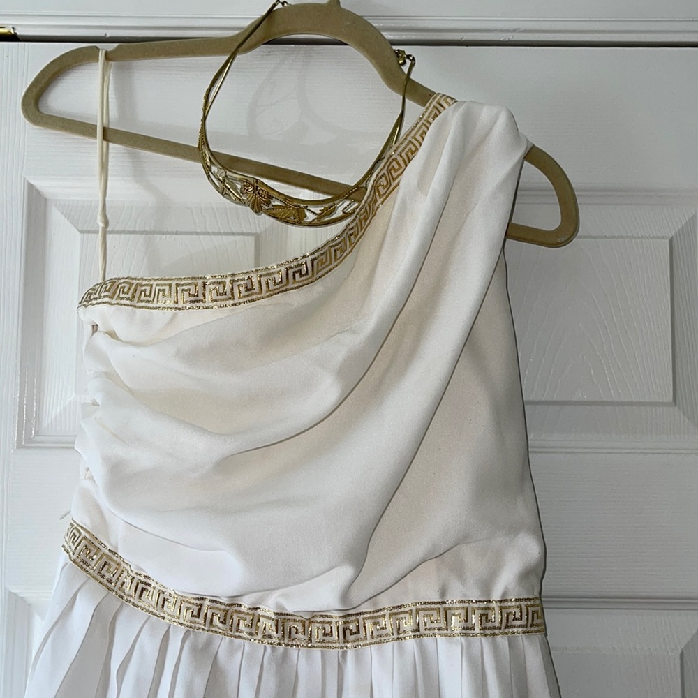 Halloween womens toga/cleopatra size M